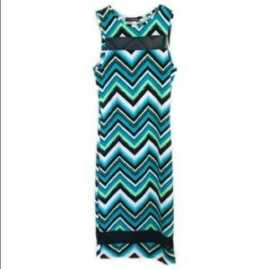 French Atmosphere Medium Chevron Sleeveless Dress